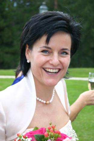 Hochzeit067.jpg   26kb   26.03.2021 22:22:28
