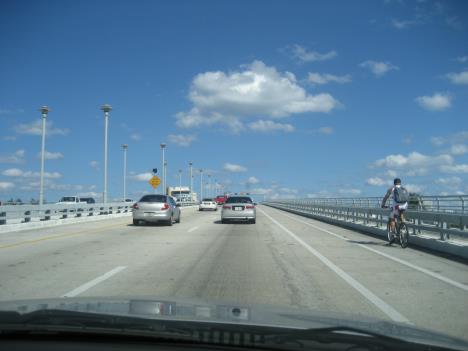 Florida340.jpg   16kb   26.03.2021 22:36:17